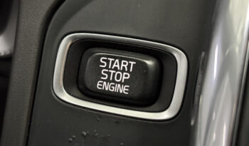 VOLVO XC60 D5 MOMENTUM AUTOMÁTICO 2.0 DIESEL 2017 completo