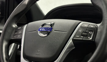 VOLVO XC60 D5 MOMENTUM AUTOMÁTICO 2.0 DIESEL 2017 completo