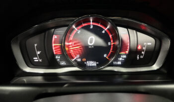 VOLVO XC60 D5 MOMENTUM AUTOMÁTICO 2.0 DIESEL 2017 completo