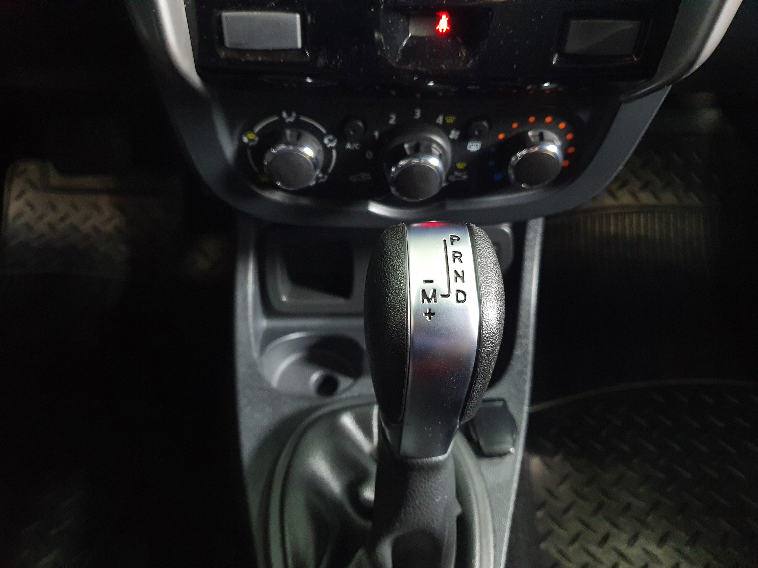 RENAULT DUSTER AUTOMÁTICO 16 A CVT 2020 completo
