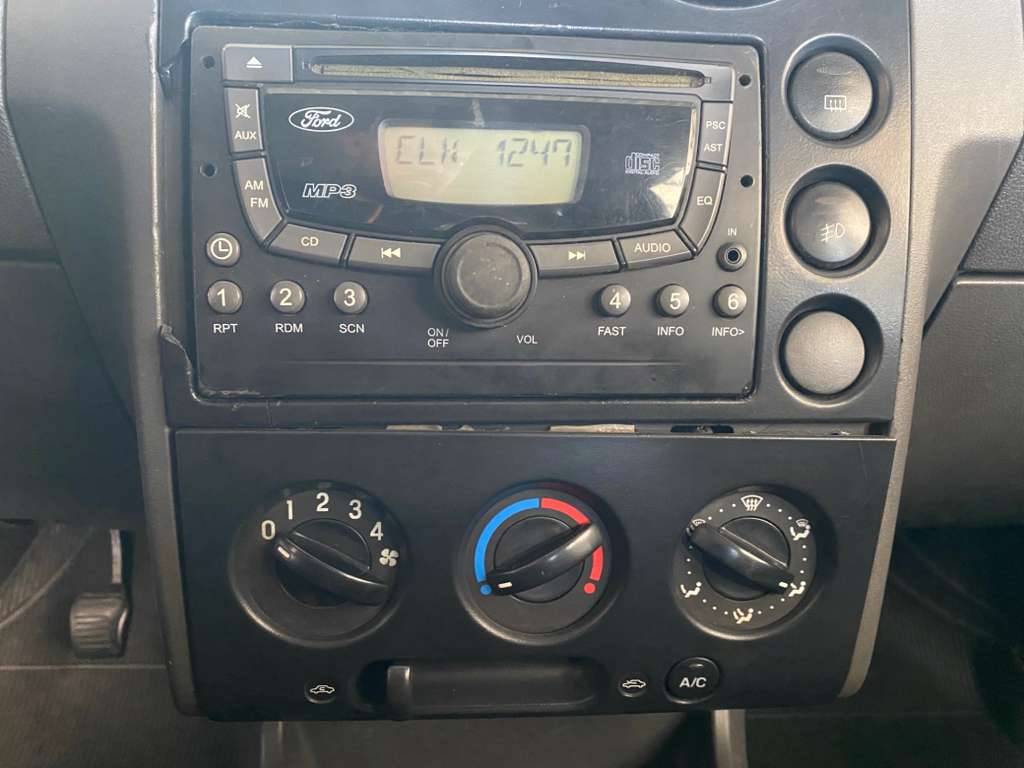 FORD ECOSPORT XLT 1.6 2005 completo