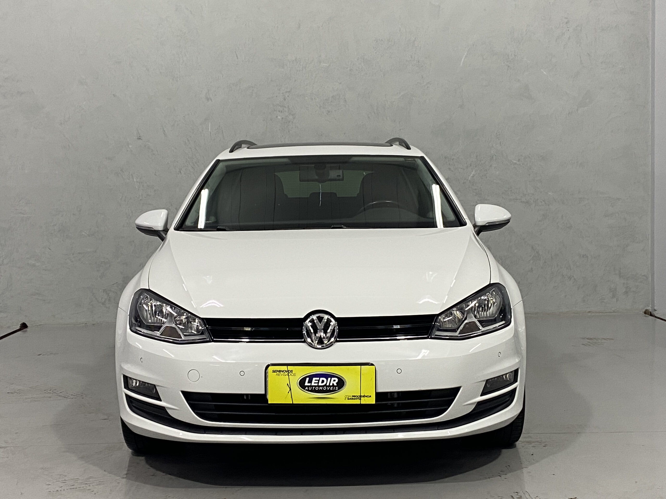 VOLKSWAGEN GOLF VARIANT AUTOMÁTICO CL AA 2016 completo