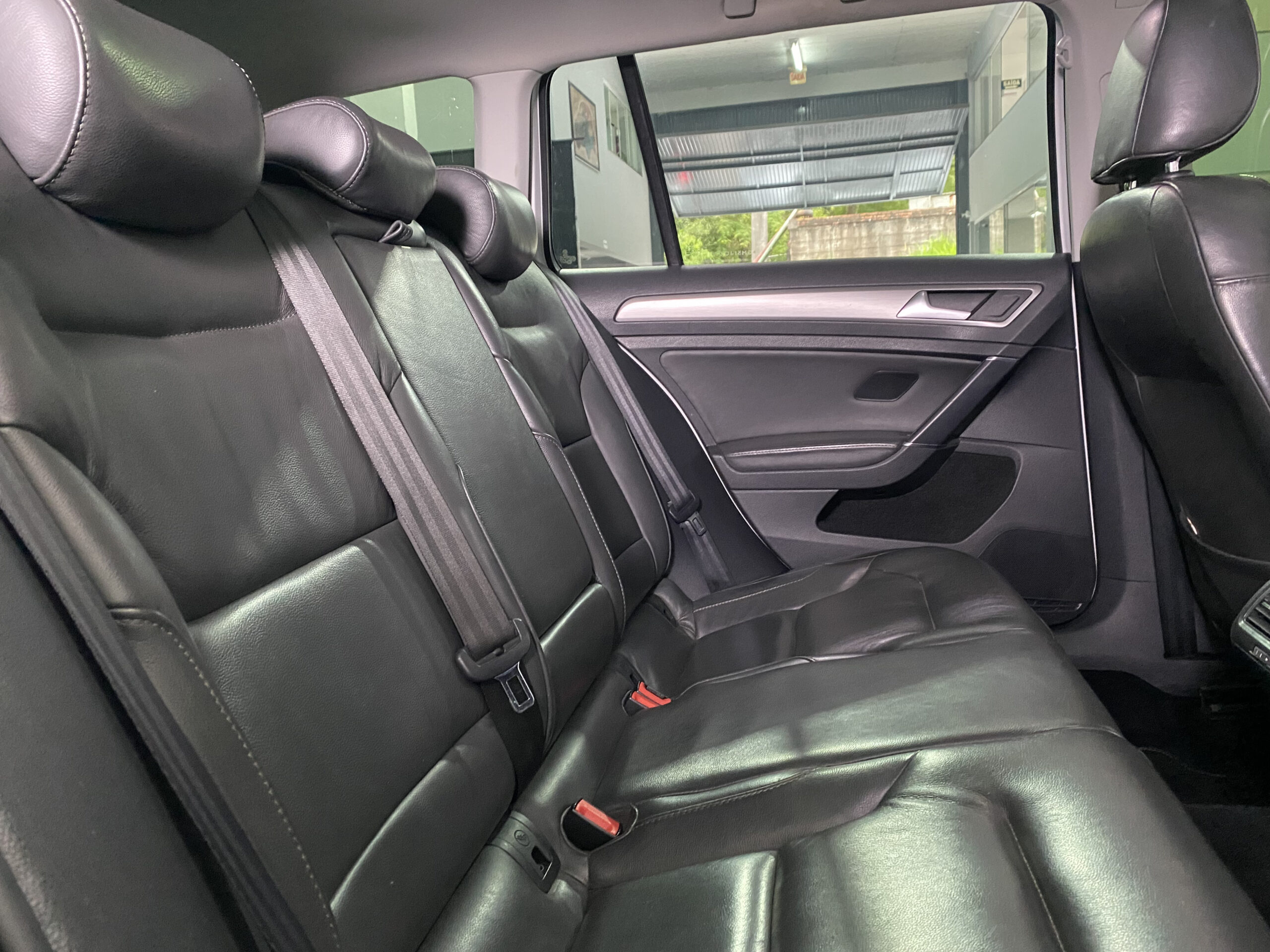 VOLKSWAGEN GOLF VARIANT AUTOMÁTICO CL AA 2016 completo