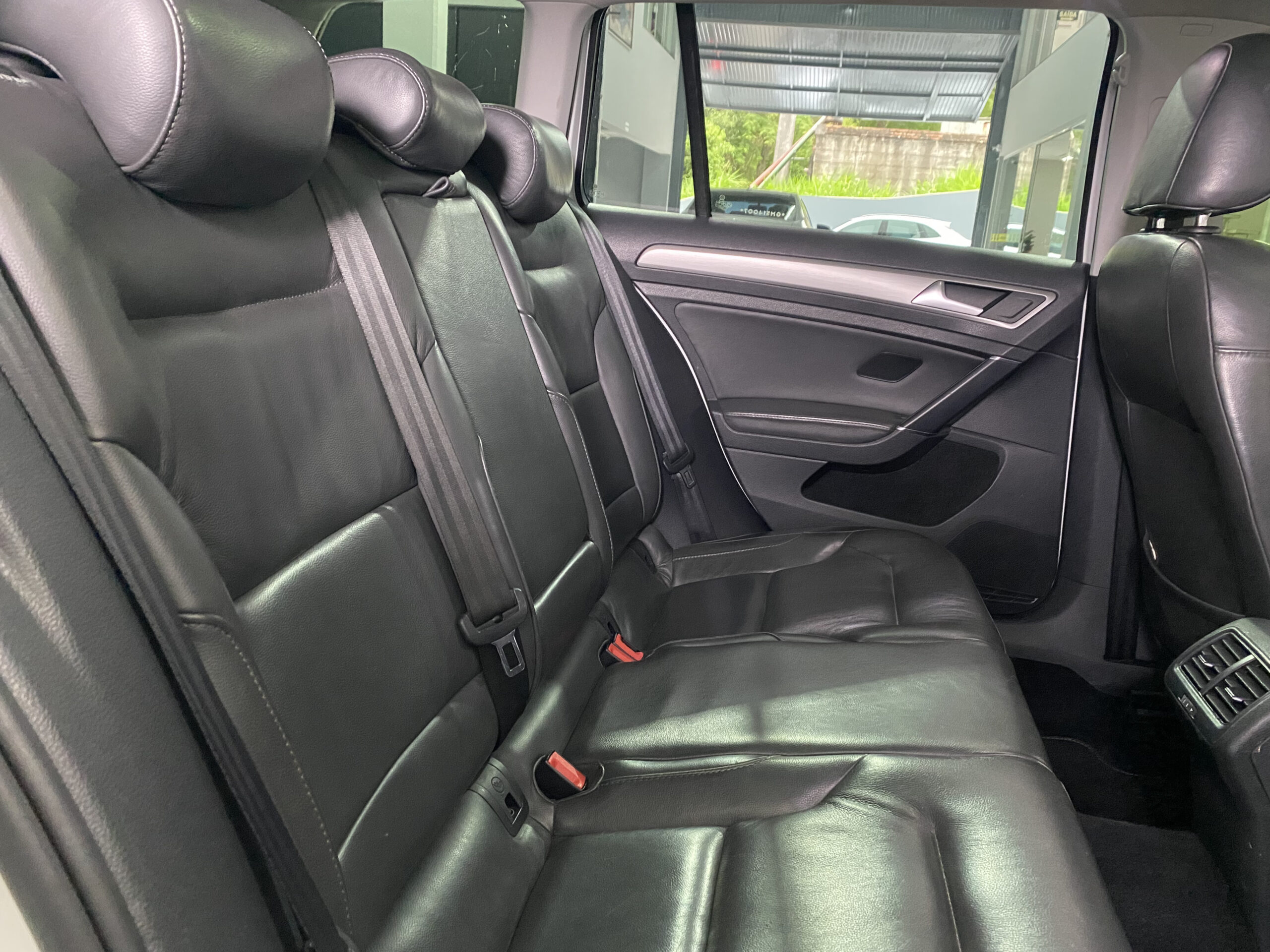 VOLKSWAGEN GOLF VARIANT AUTOMÁTICO CL AA 2016 completo