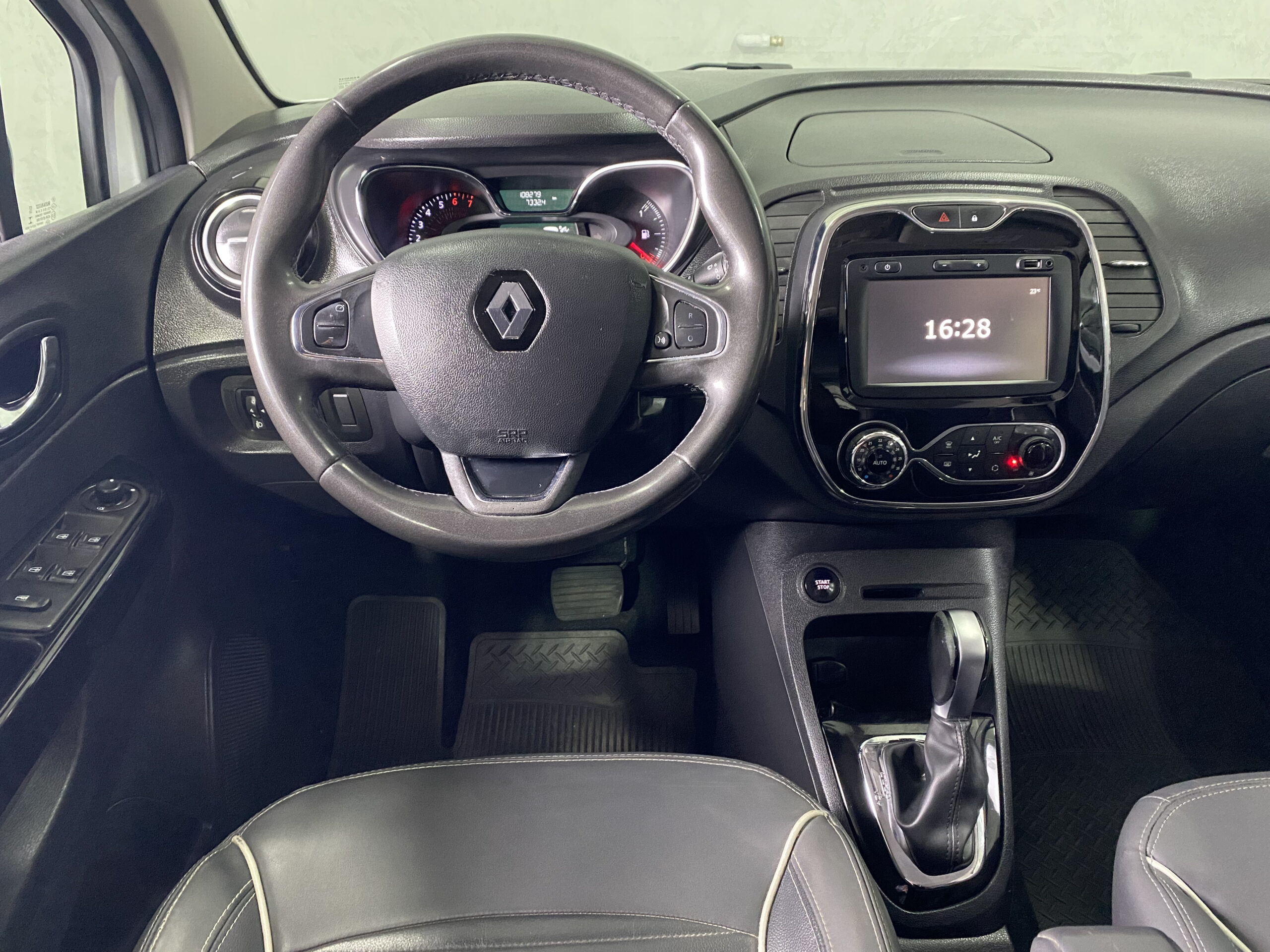 RENAULT CAPTUR INTEN 16A AUTOMÁTICO 2018 completo