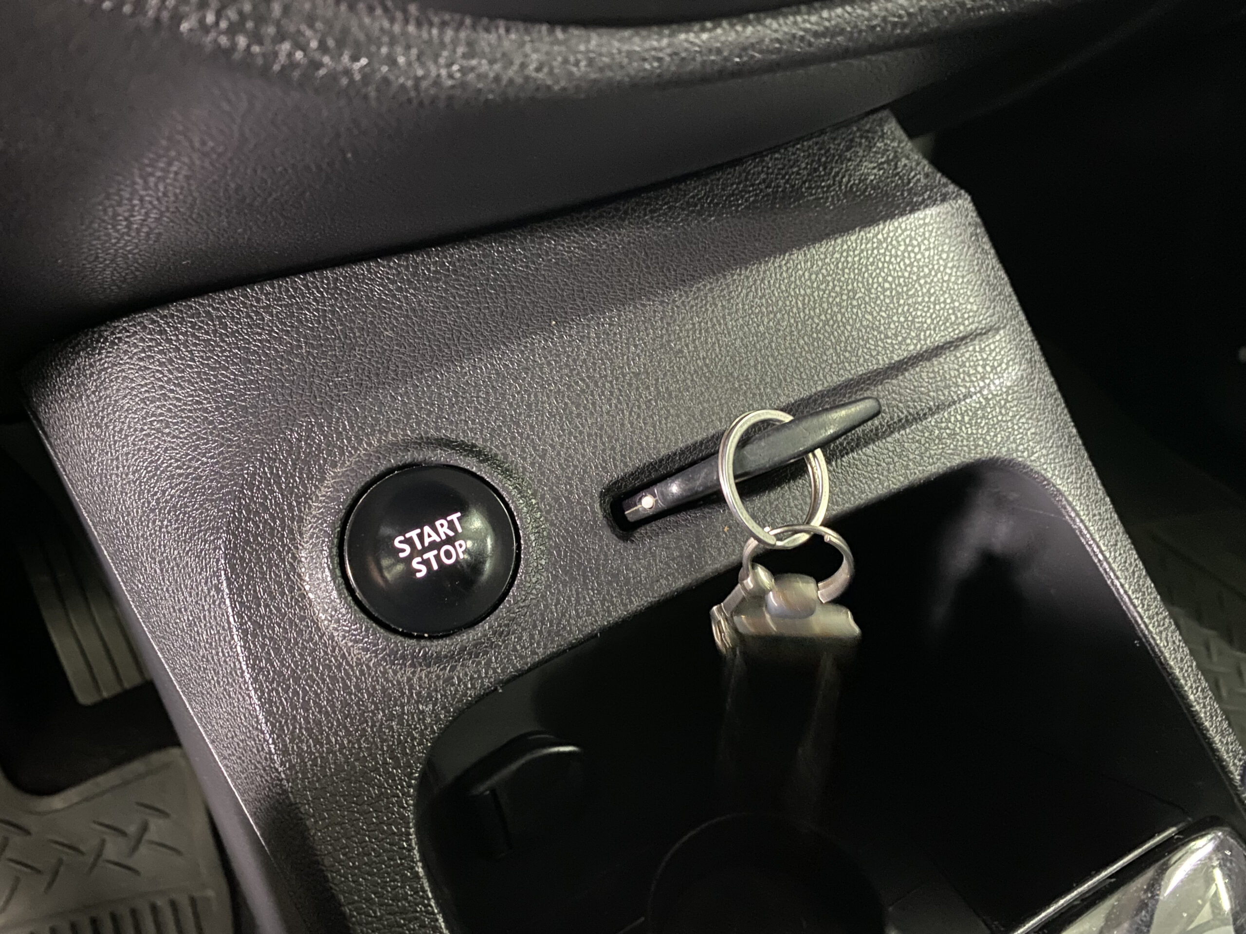 RENAULT CAPTUR INTEN 16A AUTOMÁTICO 2018 completo