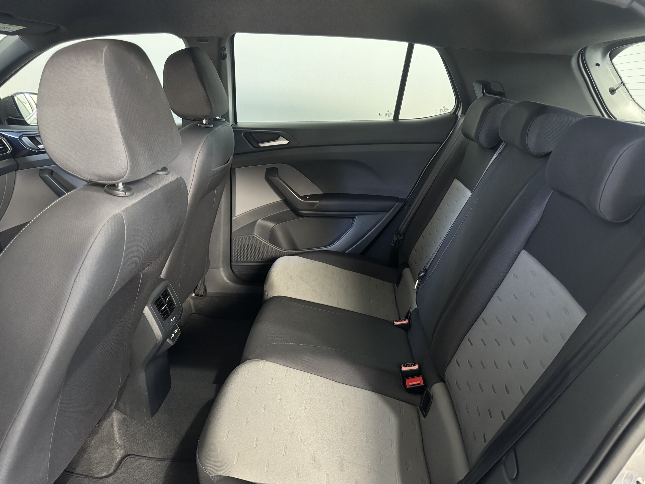 VOLKSWAGEN T-CROSS AUTOMÁTICO CL TSI 2024 completo
