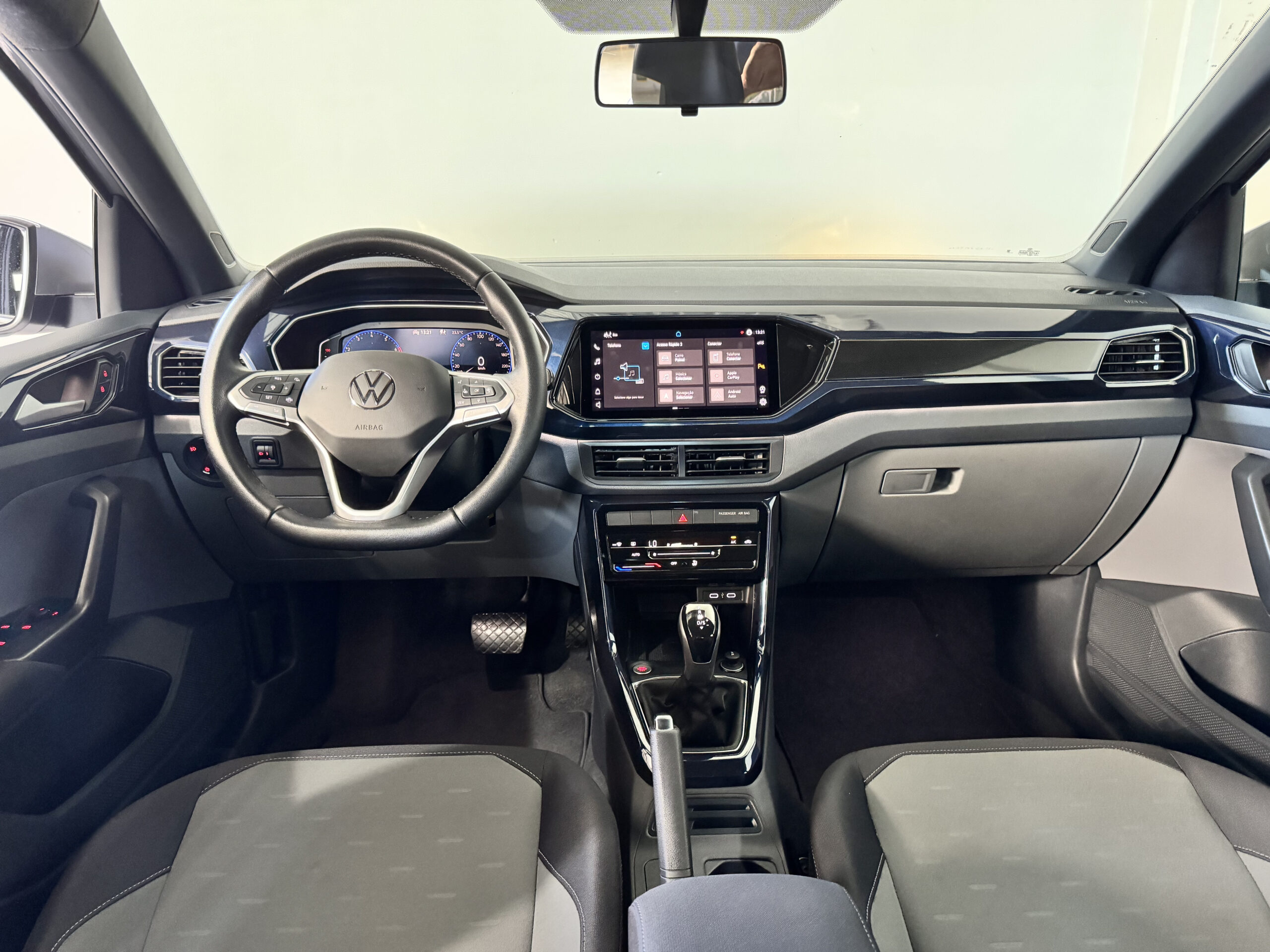 VOLKSWAGEN T-CROSS AUTOMÁTICO CL TSI 2024 completo