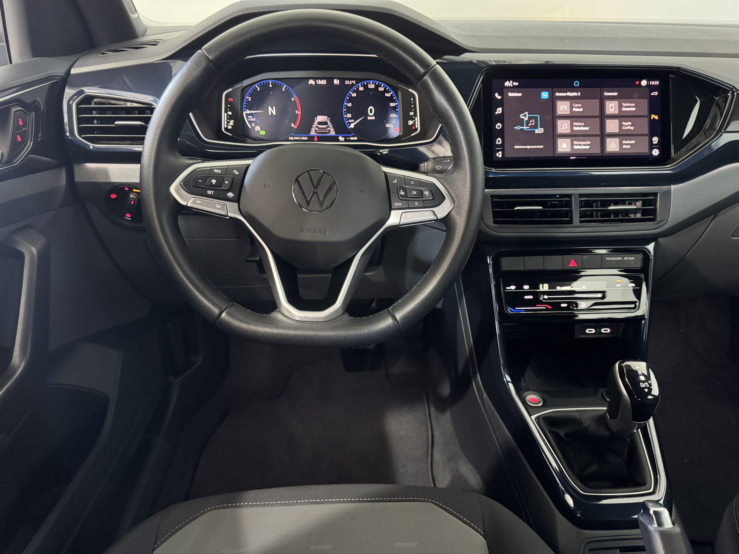 VOLKSWAGEN T-CROSS AUTOMÁTICO CL TSI 2024 completo