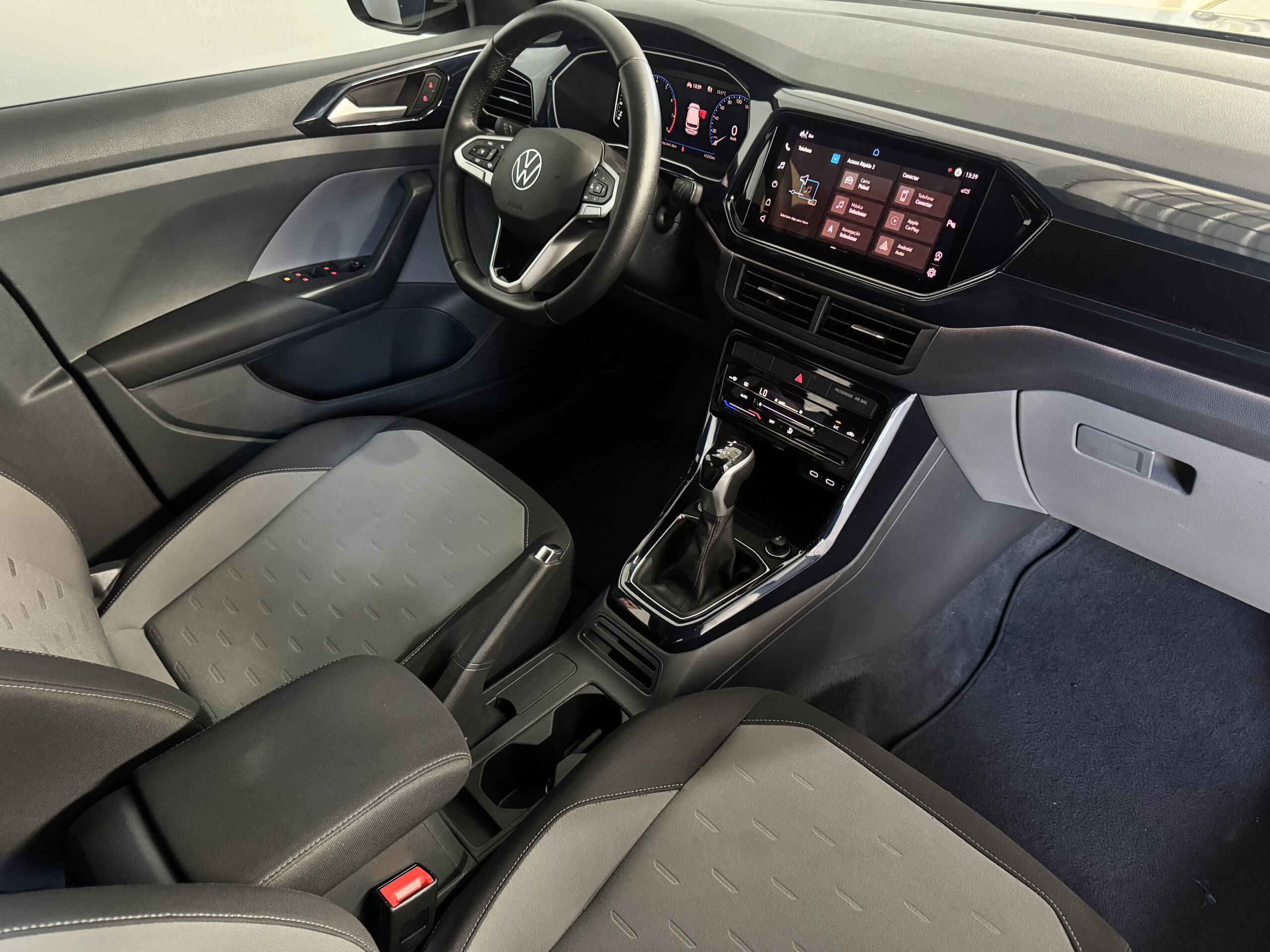 VOLKSWAGEN T-CROSS AUTOMÁTICO CL TSI 2024 completo
