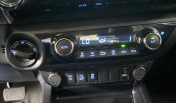 TOYOTA HILUX CD SRX 4×4 2.8 TDI 16V DIESEL AUTOMÁTICO completo