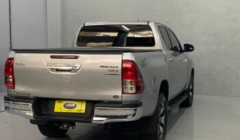 TOYOTA HILUX CD SRX 4×4 2.8 TDI 16V DIESEL AUTOMÁTICO completo