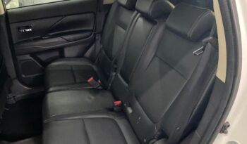 MITSUBISHI OUTLANDER 3.0 GT completo