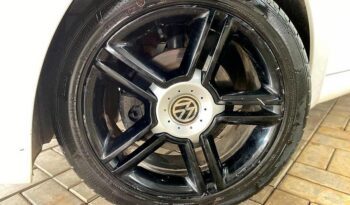 VOLKSWAGEN BEETLE completo