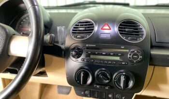 VOLKSWAGEN BEETLE completo