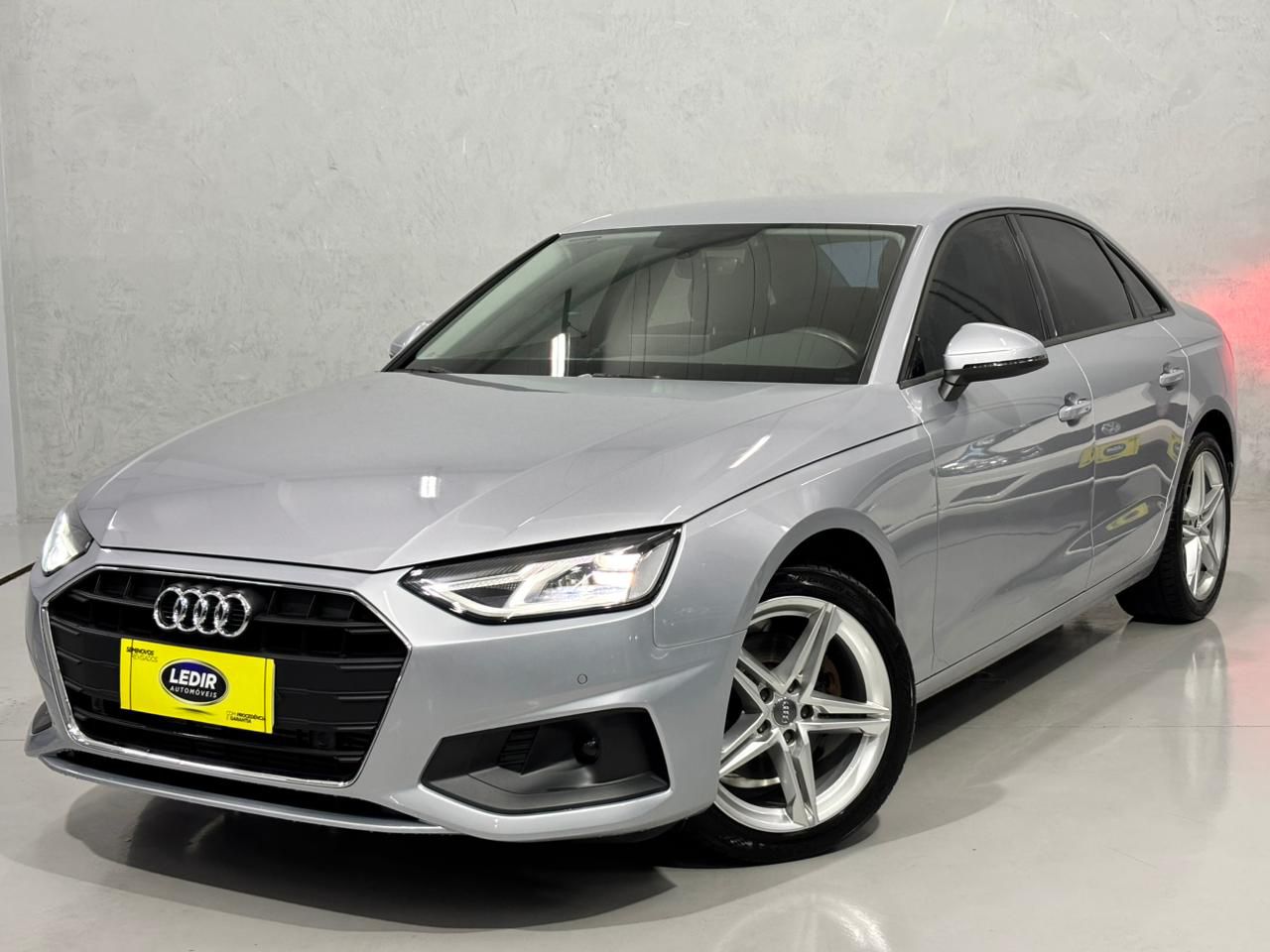 AUDI A4 2.0 TFSI PRESTIGE