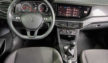 VOLKSWAGEN POLO TRACK 2025 completo